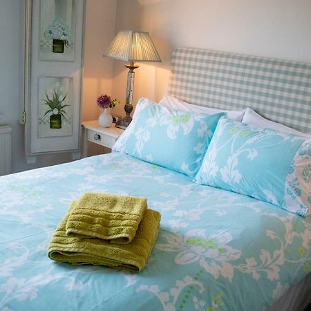The Hollies Bed And Breakfast Uppingham Buitenkant foto